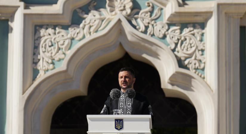 Háború Ukrajnában – ünnepi beszédében Zelenszkij mosolyogva, gúnyosan üzent Magyarországnak  videó