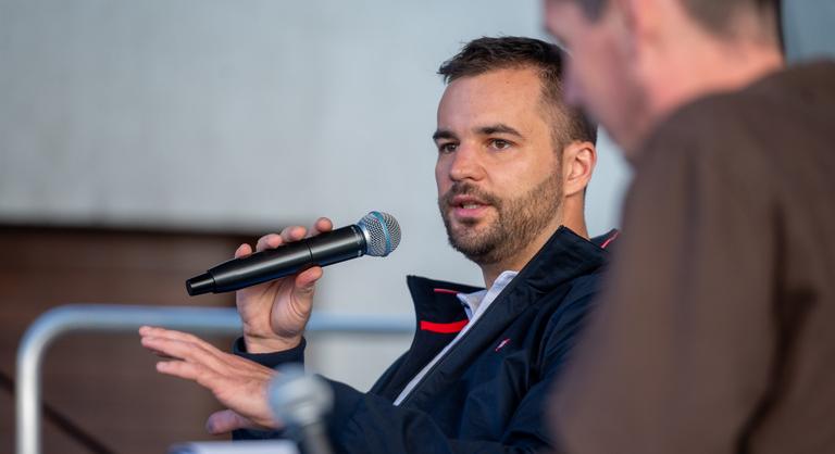 Kapu Tibor Kolozsváron: Szerintem ti is nagyon hasonló helyzetben vagytok itt, mint én Houstonban