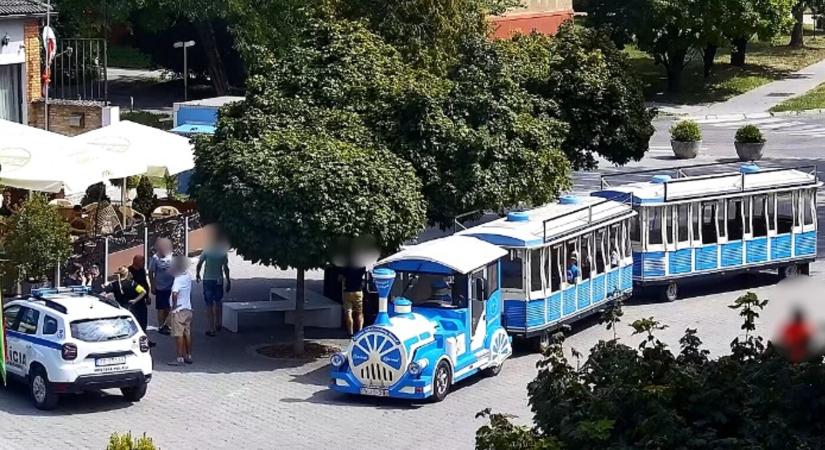 Komáromi férfi támadt bottal fényes nappal a Klapka téren