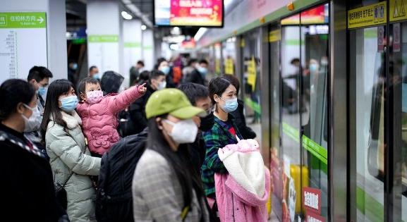 Nemzetközi vizsgálóbizottság: Kína és a WHO sem reagált idejében a koronavírus-járvány kitörésére