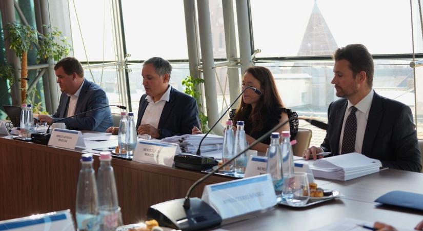Ülésezik a Gazdasági Kabinet — 4 fontos témában hoznak döntést