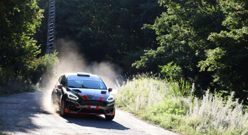 Meglepetés győzelem született az Oroszlány Rallye-n abszolútban – Fogarasiék a negyedik helyen zártak