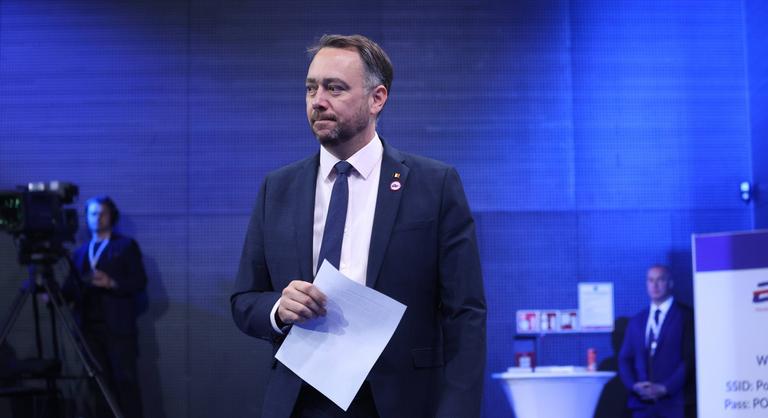A belga külügyminiszter szerint kormányválság fenyegeti Belgiumot