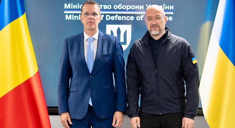 Nagy a barátság: Haditechnikai eszközöket fejleszt közösen Románia és Ukrajna