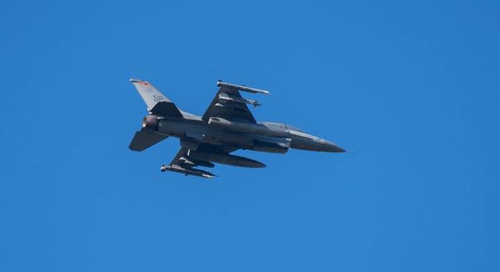 Orosz repülők miatt riasztották az amerikai F–16-osokat – egy hét alatt már harmadjára