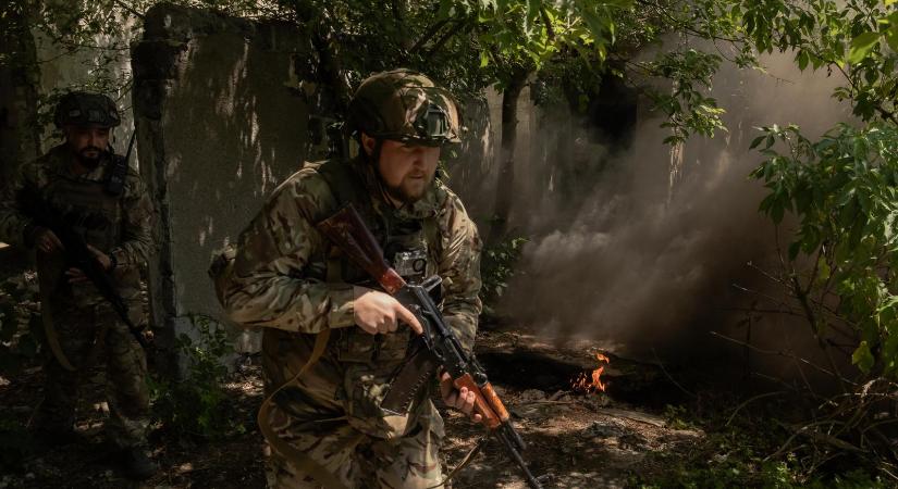 Több száz magyar katona szolgál az ukrán hadseregben, közülük eddig 72-77-en haltak meg