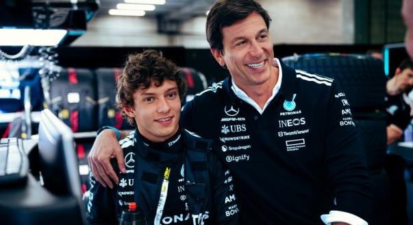 Wolff-exkluzív: „Kimi igazi versenyállat”