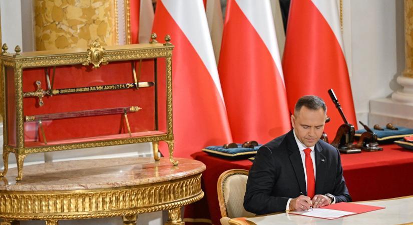 Az új lengyel elnök megvétózta az ukránok tartózkodását szabályozó törvénymódosítást