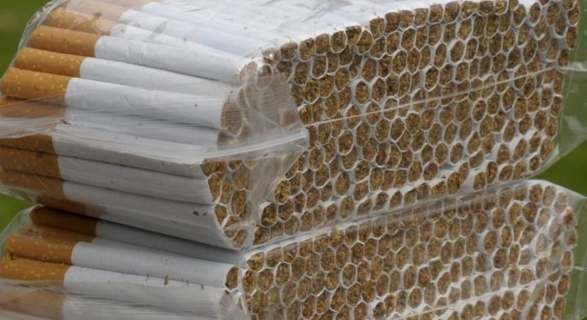 Illegális cigarettagyárra bukkant a román rendőrség az erdélyi Szeben megyében