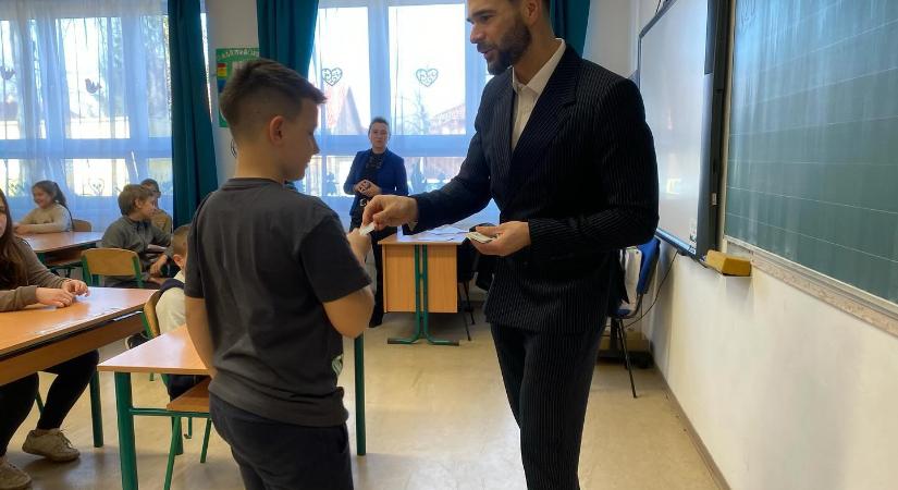 Junior Városkártya: pár hétig fényképes okmánnyal is helyettesíthető