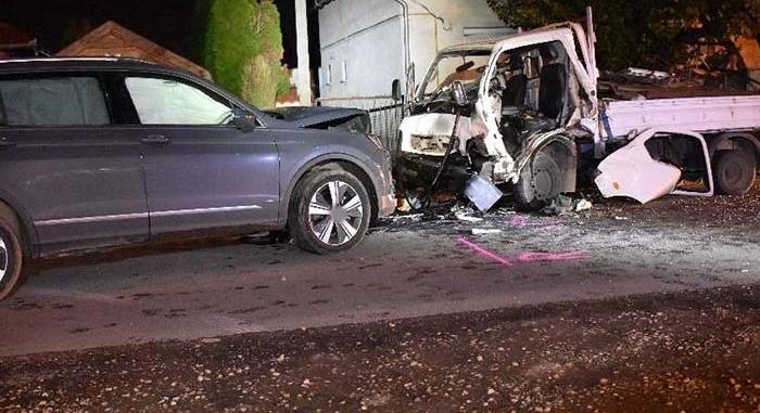 Az egyenes utat sem tudta követni, megnyomorította a vétlen sofőrt