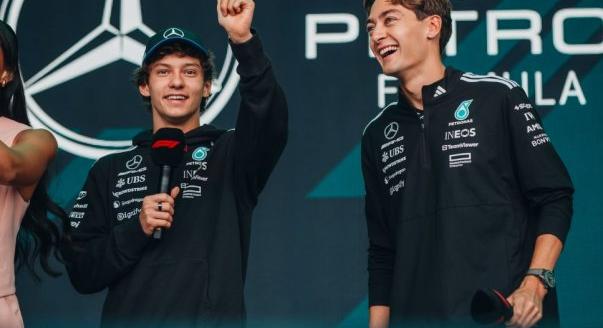 Russell: Kimi az eredmények ellenére is fejlődik