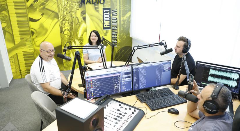 Véradó Vakáció: Auer Károly interjút, aztán pedig vért adott