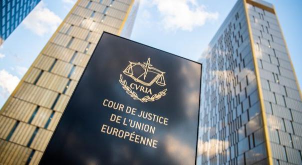 Az Európai Bíróság hétfőn két órán át “grillezte” Fehér Miklóst