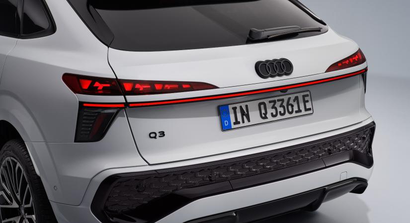 Már lapított tarkóval is van kompakt Audi SUV