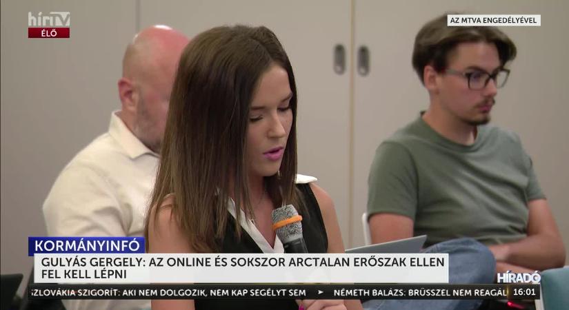 Az ukrán elnök megfenyegette Magyarországot, közben a Főpolgármester ukrán színekbe öltözteti Budapestet  videó