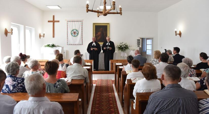 Közösségi összefogással megújult a templom, s már formálódnak az új tervek