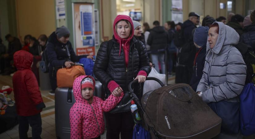 A lengyel elnök megvétózta az ukrán háborús menekültek szociális ellátásáról szóló törvényt