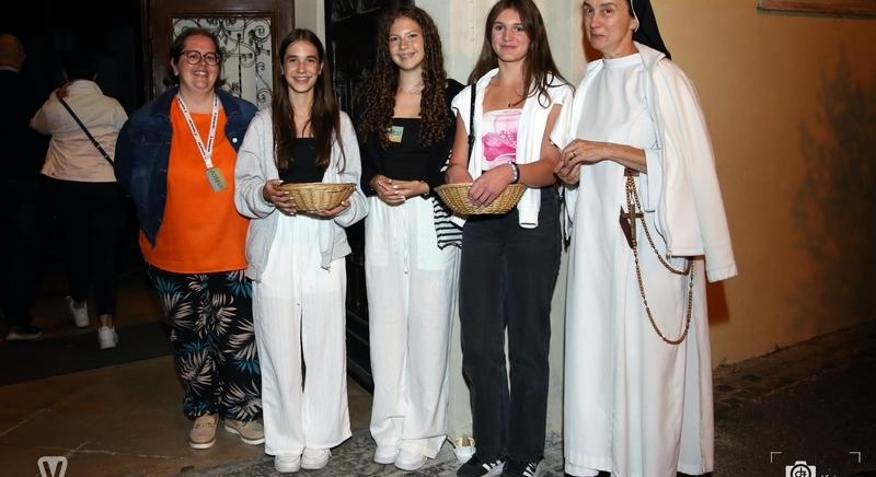Nightfever - Éjszakai zenés dicsőítés a Ferences templomban