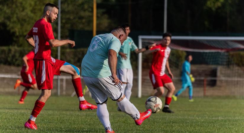 Mennyei megyei: továbbra is az Ászár vezeti a bajnokságot