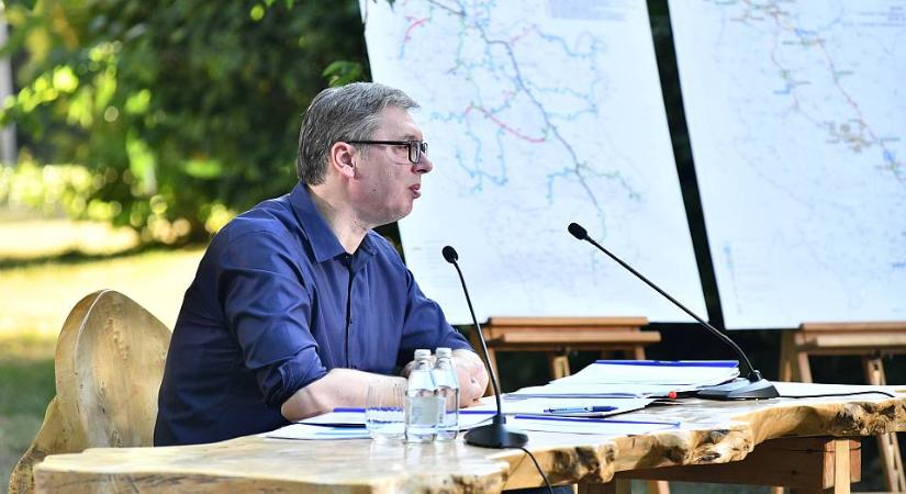 Vučić: Nem módosítom az alkotmányt, hogy harmadszor is elnök legyek