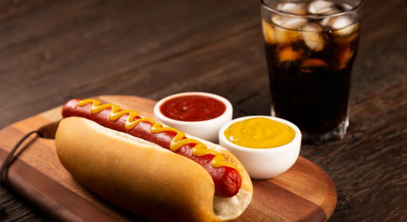Nagyon vigyázz! Ezt teheti veled egy hot-dog és egy cukros üdítő!