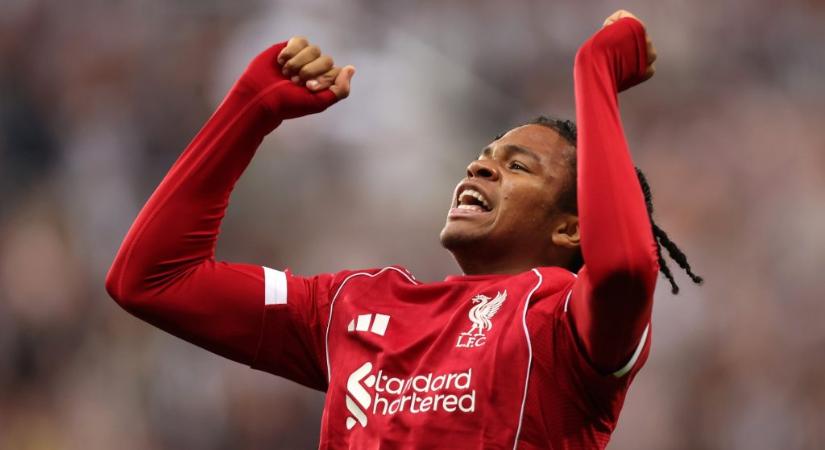 Szoboszlai okos átlépős csele után a 16 éves újonc nyerte meg az őrült meccset a Liverpoolnak