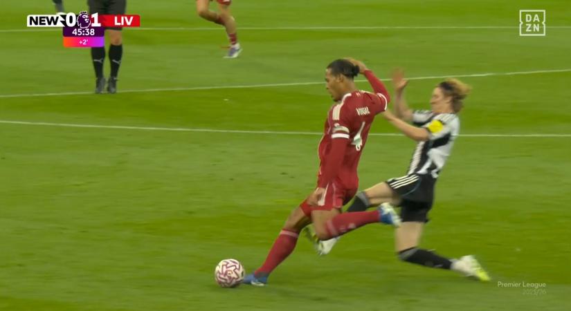 Van Dijk: azt mondtam neki, ha ez nem kiállítás, akkor nem értem a futballt