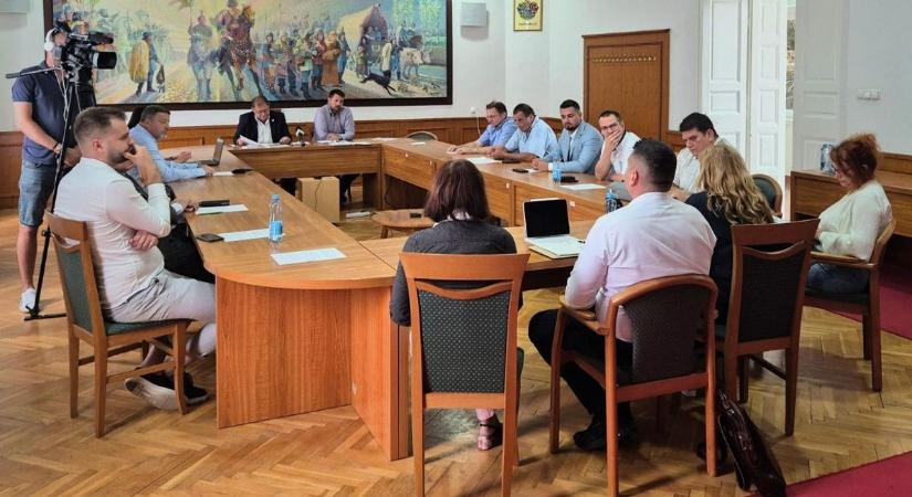 Rendkívüli testületi ülést tartottak Hajdúszoboszlón
