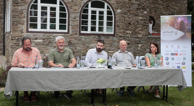 Ott a helyünk – Programok kavalkádja a III. Asztalkő Fesztiválon augusztus utolsó hétvégéjén