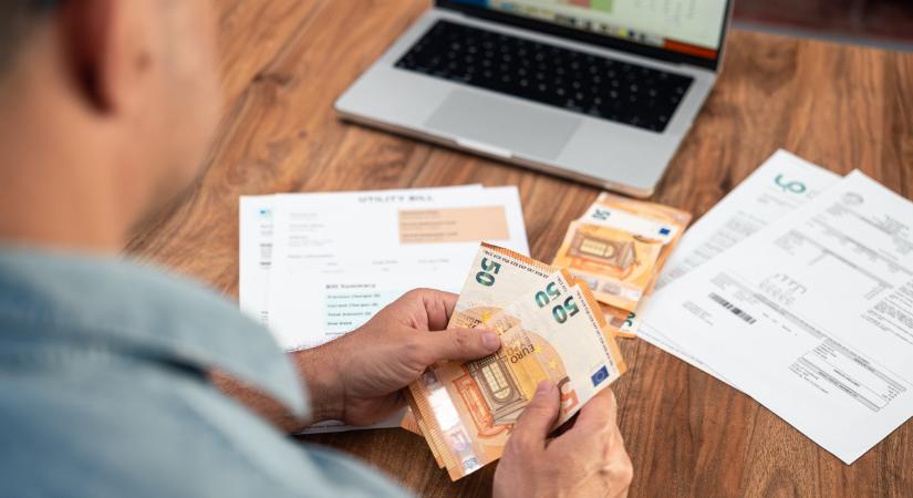 A legtöbb bank alig fizet kamatot a devizabetétekre, de akad kivétel