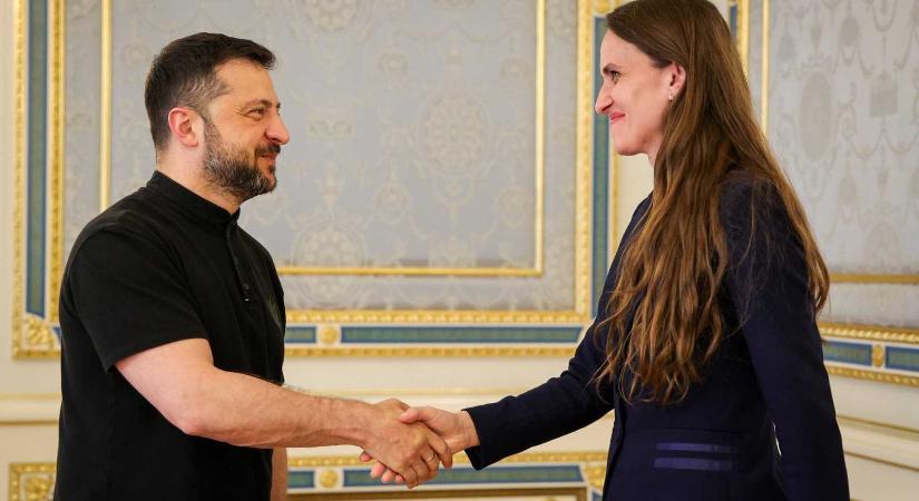 Elemzők: Romániának nincs hatékony, önálló külpolitikája