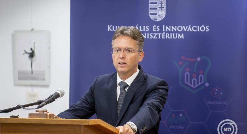 Hankó Balázs: a magyar kultúra határokon átívelve forrasztja egybe a nemzetet