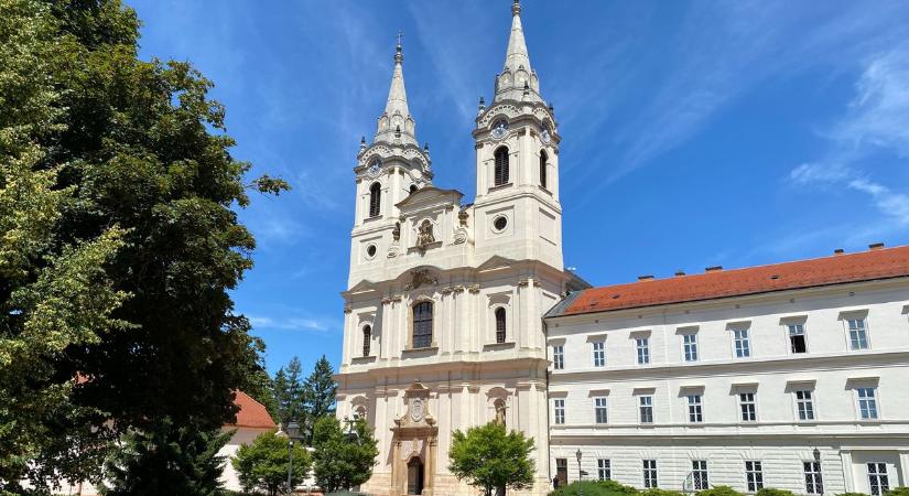 A nemzeti énekkar a Bakony egyik legpatinásabb helyén ad koncertet (videó)