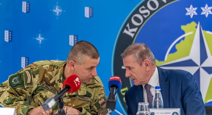 Bár első fokon pert nyert az Átlátszó, nem akarja kiadni a szolgálati villákra vonatkozó adatokat a honvédség cége
