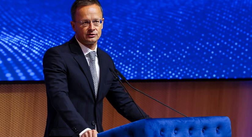 Szijjártó Péter: Saját magát „köpi szembe” az Európai Bizottság a Barátság kőolajvezeték elleni támadások ügyében