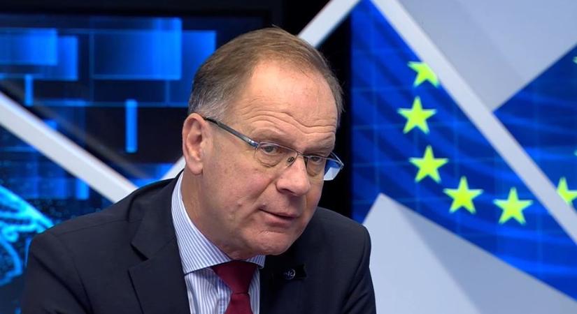 Az uniós forrásokról szólt Navracsics Tibor