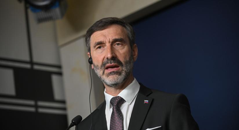 Szlovák külügyminiszter: Kijev hagyjon fel a Barátság kőolajvezeték elleni támadásokkal!