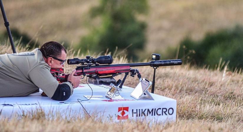 Amikor a sötét sem akadály: Tatán dőlt meg az éjszakai távlövészet világrekordja