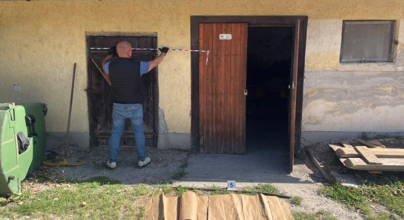 Gépeket loptak el a tokodi önkormányzat udvaráról