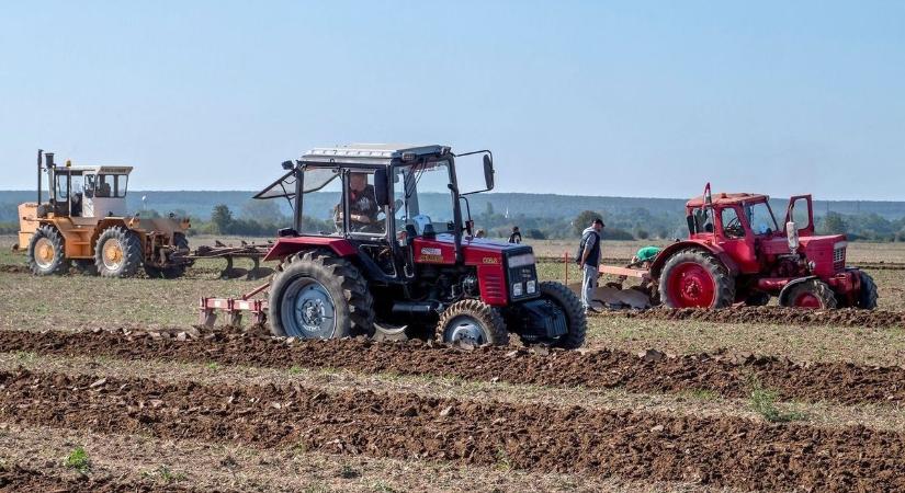 Kezdődik a gazdák csatája, szántóversenyre készülnek Fertőszentmiklóson