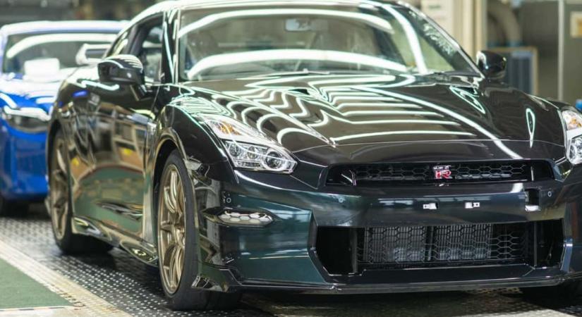 Legyártották az utolsó mostani generációs Nissan GT-R-t