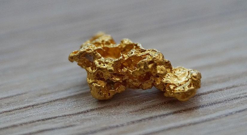 Kukába dobjuk, pedig több százezer forintnyi 22 karátos arany van benne