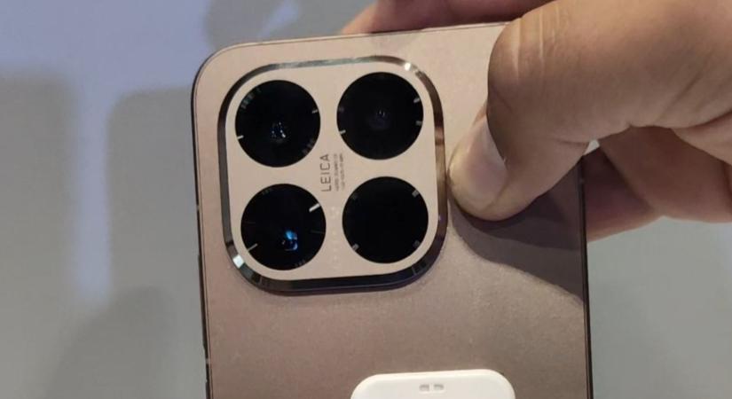 Fényképeken a Xiaomi 15T modellek