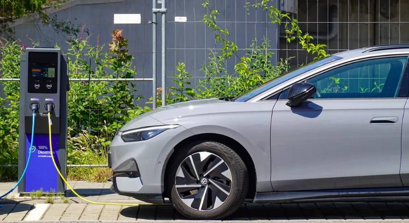 Ezért lesznek sokan rosszul az elektromos autókban