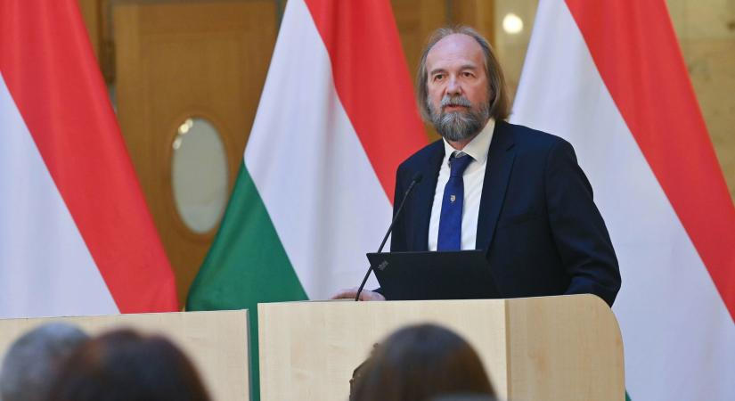 Egyre többen szeretnének tanítani, és ez csak az egyik pozitív hozadéka a pedagógus-béremeléseknek