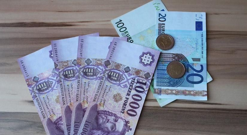 Hamis bankjegy: erre figyelj, ha pénzt kapsz vissza!