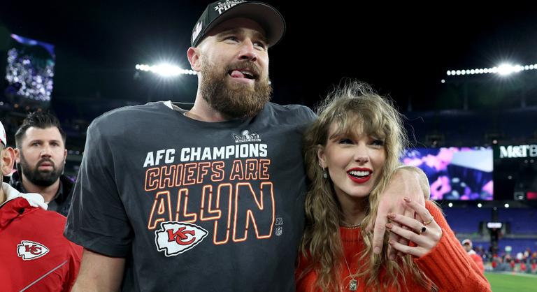 Eljegyezték Taylor Swiftet