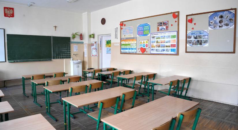Óriási a botrány, egymásnak esett a katolikus egyház és az oktatási minisztérium egy új tantárgy miatt Lengyelországban