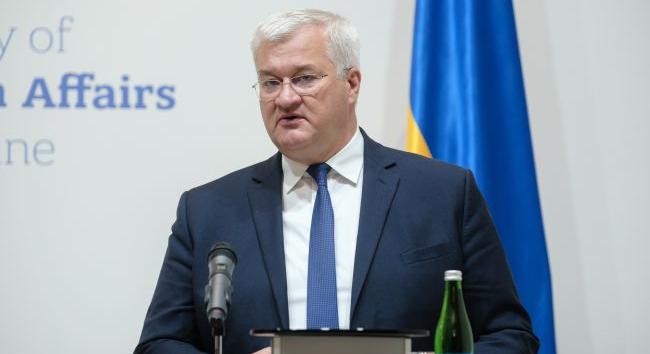 Szibiha szerint Ukrajna biztonsági garanciáinak kötelező érvényűeknek kell lenniük
